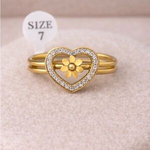 Gold Heart Flower Ring